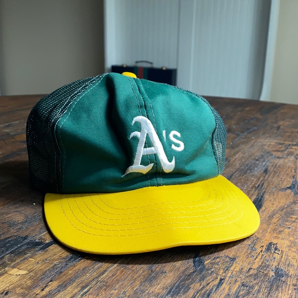 Used vintage Oakland A’s mesh trucker hat